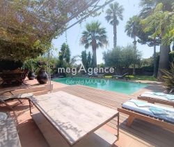 A louer MAISON  7 PIECES 170 M2 BORD DE MER GRIMAUD