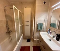 A louer APPARTEMENT T3 76 M2 BORD DE MER SAINT RAPHAEL