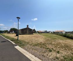 A vendre MAISON  3 PIECES 75 M2 BORD DE MER LONGEVILLE SUR MER