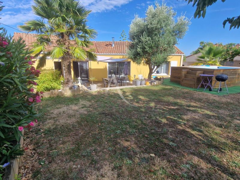 A vendre MAISON  4 PIECES 98 M2  POIROUX
