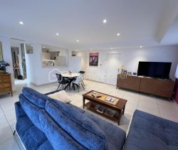 A louer APPARTEMENT DE PRESTIGE T3 87 M2 TERRASSE BORD DE MER ARGELES SUR MER