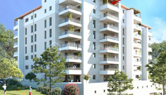 A louer APPARTEMENT T4 96 M2 TERRASSE BORD DE MER AJACCIO