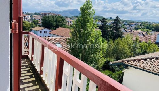 A louer APPARTEMENT T4 78 M2 BORD DE MER CIBOURE