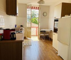 A louer APPARTEMENT T4 78 M2 BORD DE MER CIBOURE