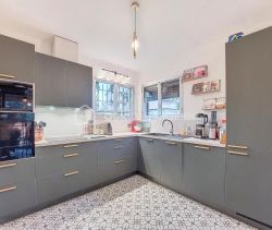 A louer APPARTEMENT T4 76 M2 TERRASSE BORD DE MER LA SEYNE SUR MER