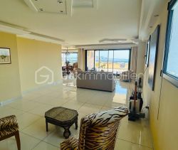 A louer APPARTEMENT DE PRESTIGE T6 161 M2 VUE MER BANDOL