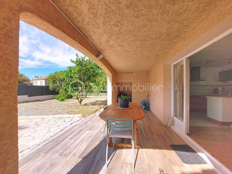 A louer MAISON  DE MAîTRE BORD DE MER SIX FOURS LES PLAGES