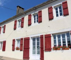A louer MAISON  DE MAîTRE  SALIES DE BEARN