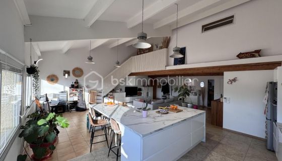 A louer APPARTEMENT DUPLEX T4 132 M2 BORD DE MER FRONTIGNAN