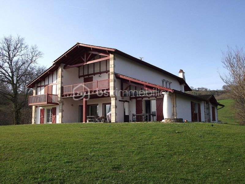 A louer MAISON  DE MAîTRE  SARE