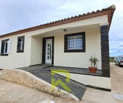 A louer MAISON  4 PIECES 134 M2 BORD DE MER BAGES