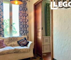 A louer MAISON  DE MAîTRE  MONTOULIERS