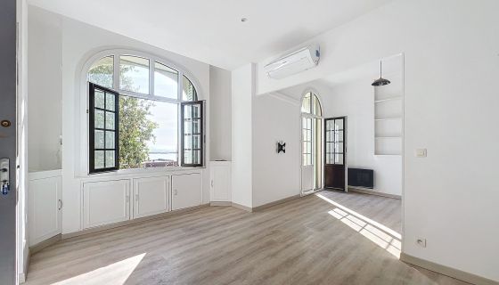 A vendre APPARTEMENT T2 37 M2 PIEDS DANS L'EAU LA CIOTAT