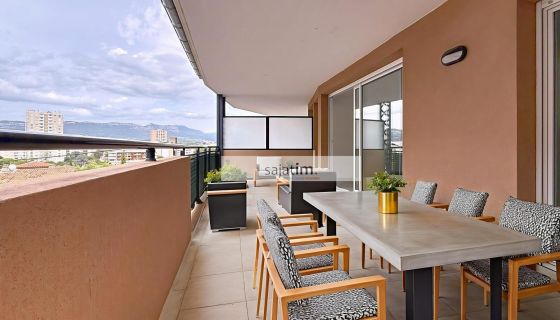 A vendre APPARTEMENT  51 M2 TERRASSE BORD DE MER LA SEYNE SUR MER