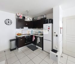 A vendre APPARTEMENT  51 M2 TERRASSE BORD DE MER LA SEYNE SUR MER