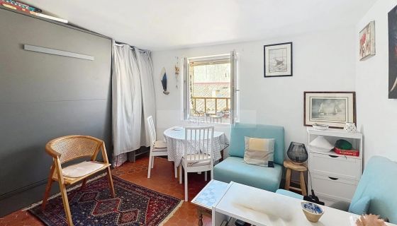 A vendre APPARTEMENT  19 M2 BORD DE MER LA SEYNE SUR MER