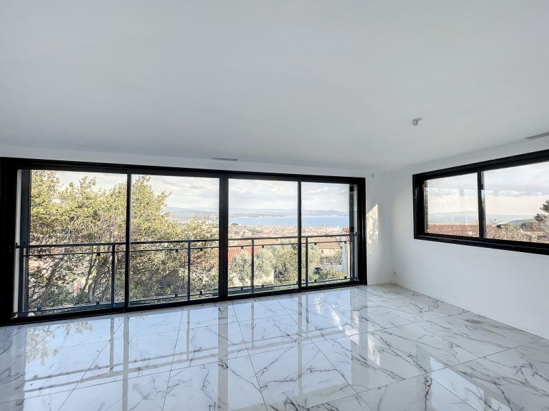 A vendre MAISON  CONTEMPORAINE VUE MER LA CIOTAT