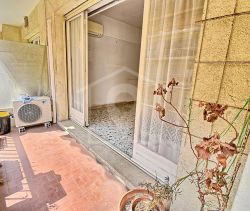 A louer APPARTEMENT T3 71 M2 TERRASSE BORD DE MER ANTIBES