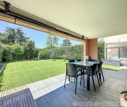 A louer APPARTEMENT DE PRESTIGE T3 63 M2 TERRASSE BORD DE MER NICE