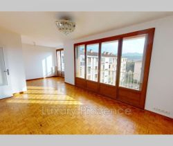 A louer APPARTEMENT NEUF T5 92 M2  GARDANNE