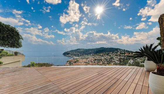 A louer APPARTEMENT DE PRESTIGE T3 62 M2 TERRASSE VUE MER VILLEFRANCHE SUR MER