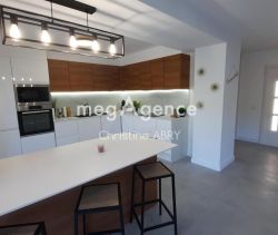 A louer MAISON  5 PIECES 137 M2 BORD DE MER FREJUS