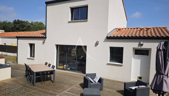 A louer MAISON  CONTEMPORAINE  POIROUX