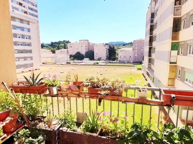 A louer APPARTEMENT T3 77 M2 TERRASSE  AUBAGNE