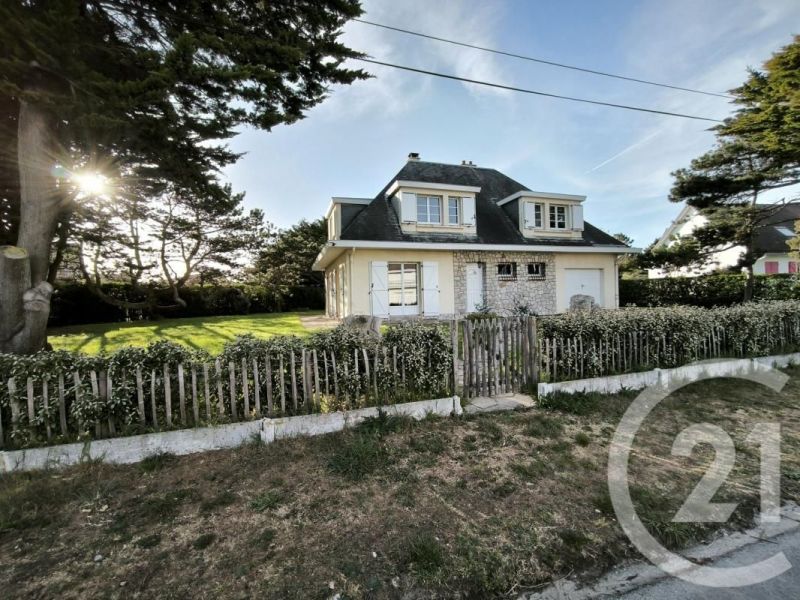 A louer MAISON  8 PIECES 155 M2 BORD DE MER CAMIERS