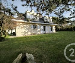 A louer MAISON  8 PIECES 155 M2 BORD DE MER CAMIERS