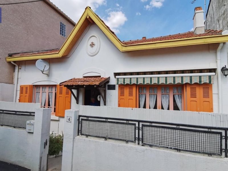 A louer MAISON  DE PêCHEUR BORD DE MER VALRAS PLAGE