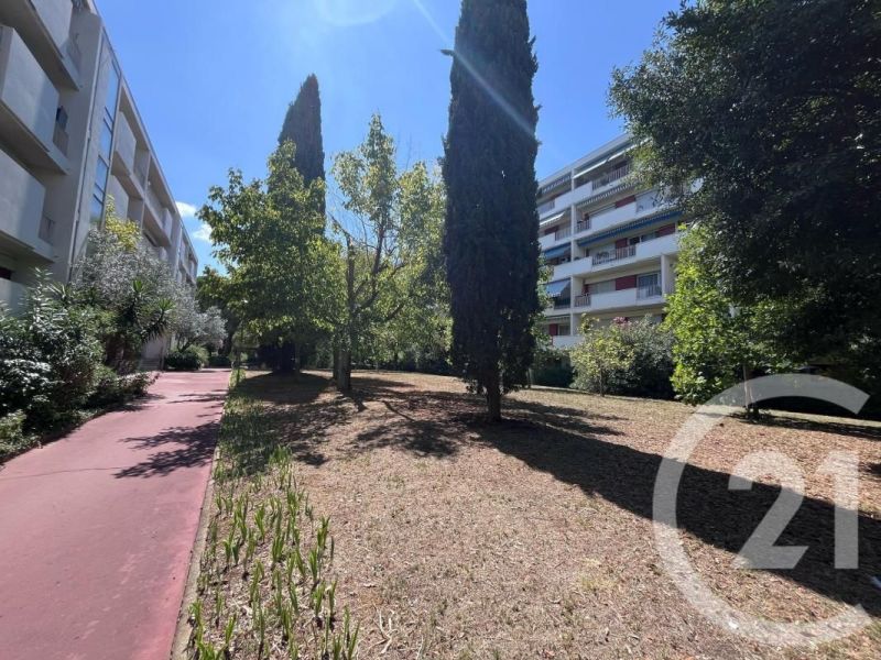 A louer APPARTEMENT T4 95 M2  MONTPELLIER