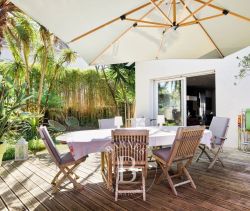 A vendre MAISON  7 PIECES 150 M2 BORD DE MER ANGLET