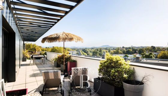 A louer APPARTEMENT T4 133 M2 TERRASSE  BAYONNE