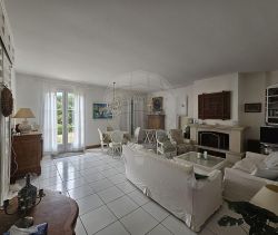 A louer MAISON  4 PIECES 144 M2 VUE MER L HOUMEAU