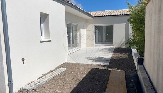 A louer MAISON  CONTEMPORAINE BORD DE MER VAUX SUR MER