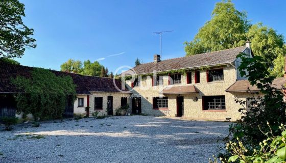 A louer MAISON  DE MAîTRE  HESDIN