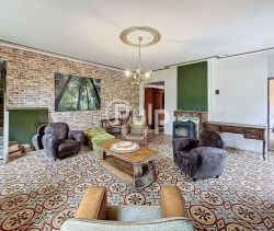 A louer MAISON  DE MAîTRE  HESDIN