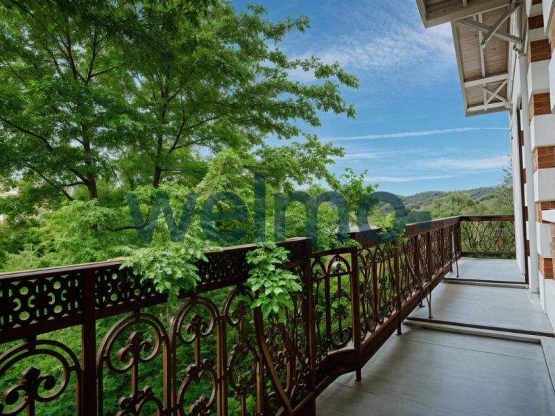 A louer MAISON  16 PIECES 301 M2  BORDEAUX