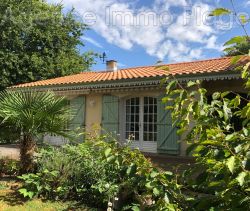A vendre MAISON  4 PIECES 134 M2 BORD DE MER GRAYAN ET L HOPITAL campagne