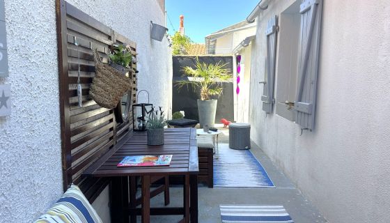 A vendre MAISON  2 PIECES 44 M2 BORD DE MER SAINT GILLES CROIX DE VIE