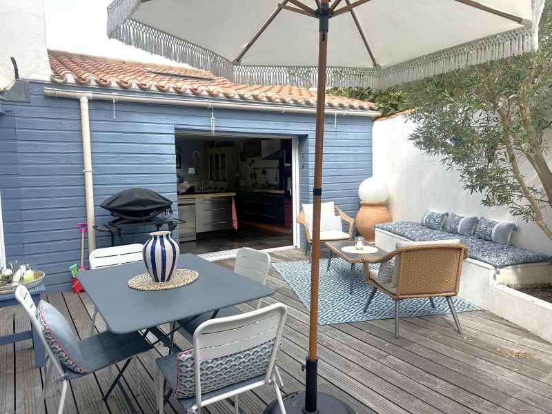 A vendre MAISON  6 PIECES 187 M2 BORD DE MER SAINT GILLES CROIX DE VIE