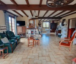 A vendre MAISON  5 PIECES 135 M2 BORD DE MER TALMONT SAINT HILAIRE