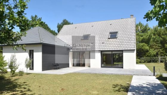 A louer MAISON  5 PIECES 170 M2  STELLA