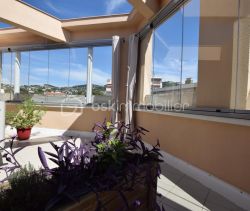 A louer APPARTEMENT DE PRESTIGE T2 47 M2 TERRASSE BORD DE MER CANNES