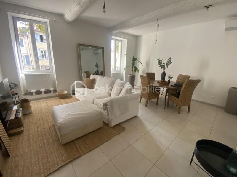 A louer APPARTEMENT T3 78 M2  SAINT REMY DE PROVENCE