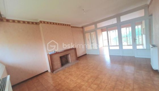 A louer APPARTEMENT T4 95 M2  BEZIERS