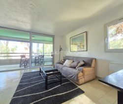 A louer APPARTEMENT T3 50 M2 BORD DE MER HYERES