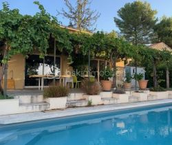 A vendre APPARTEMENT T3 104 M2 TERRASSE  AIX EN PROVENCE