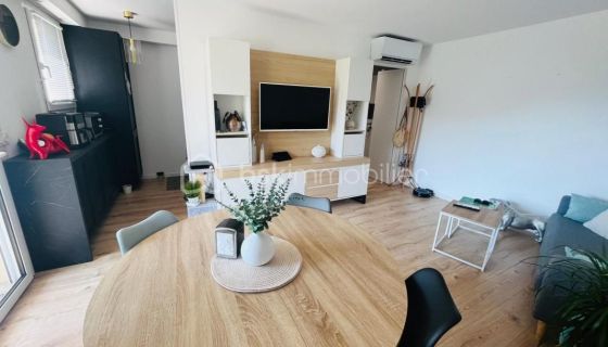 A louer APPARTEMENT T2 38 M2 BORD DE MER CAVALAIRE SUR MER